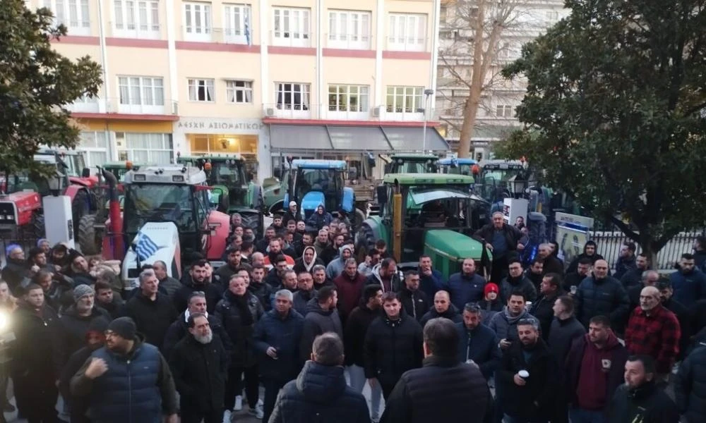 Σέρρες: Με τα τρακτέρ στην Εγνατία για Θεσσαλονίκη οι αγρότες